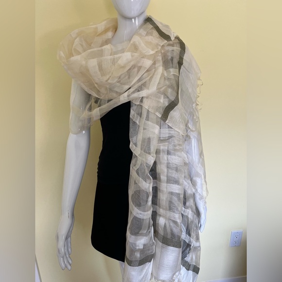 Silk & cotton blend cream color striped wrap extra long shawl - Picture 2 of 15